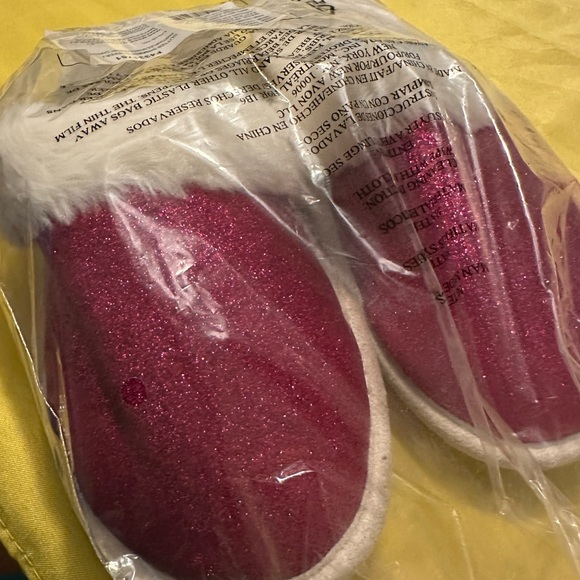 Avon Hot Pink Glitter Slippers Size Large - Picture 7 of 8